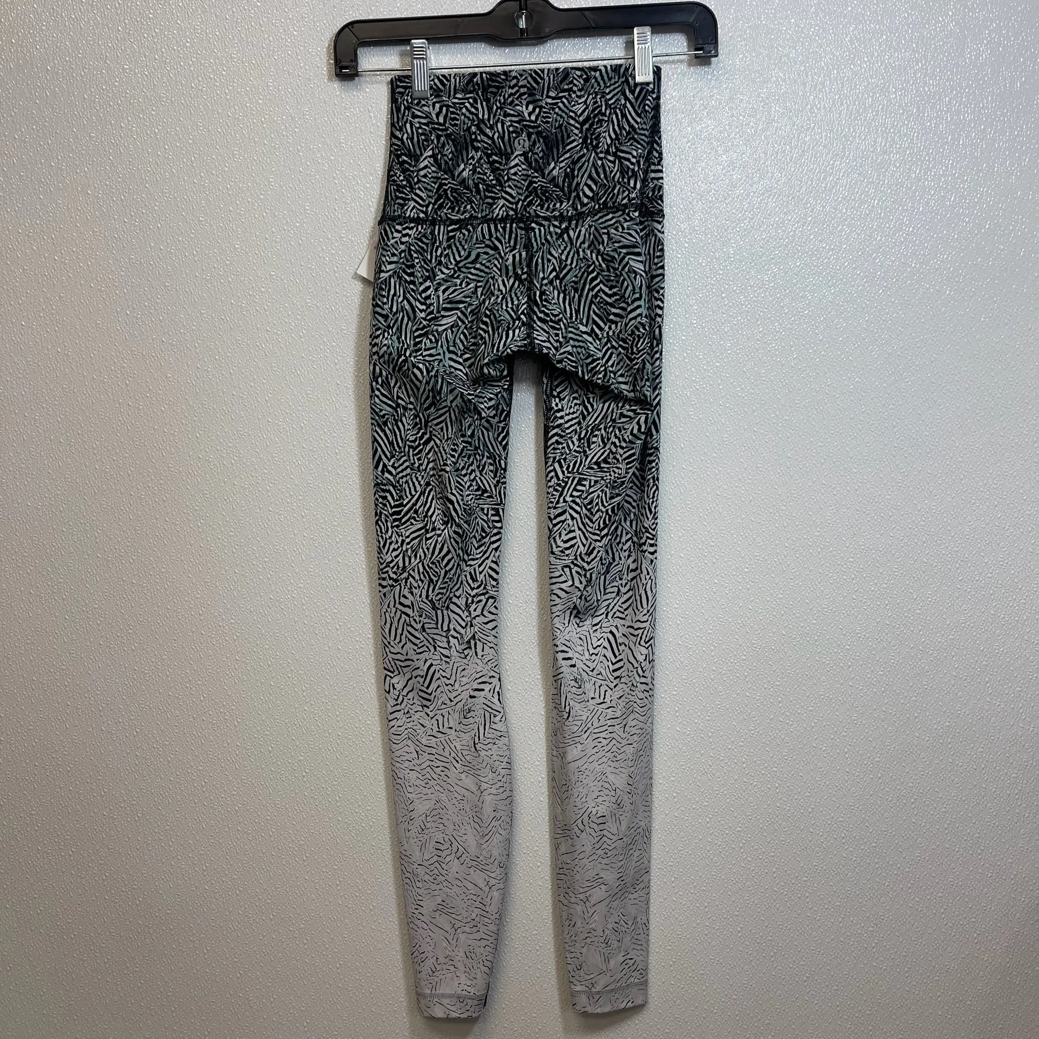 Athletic Pants By Lululemon In Multi-colored, Size: Xs