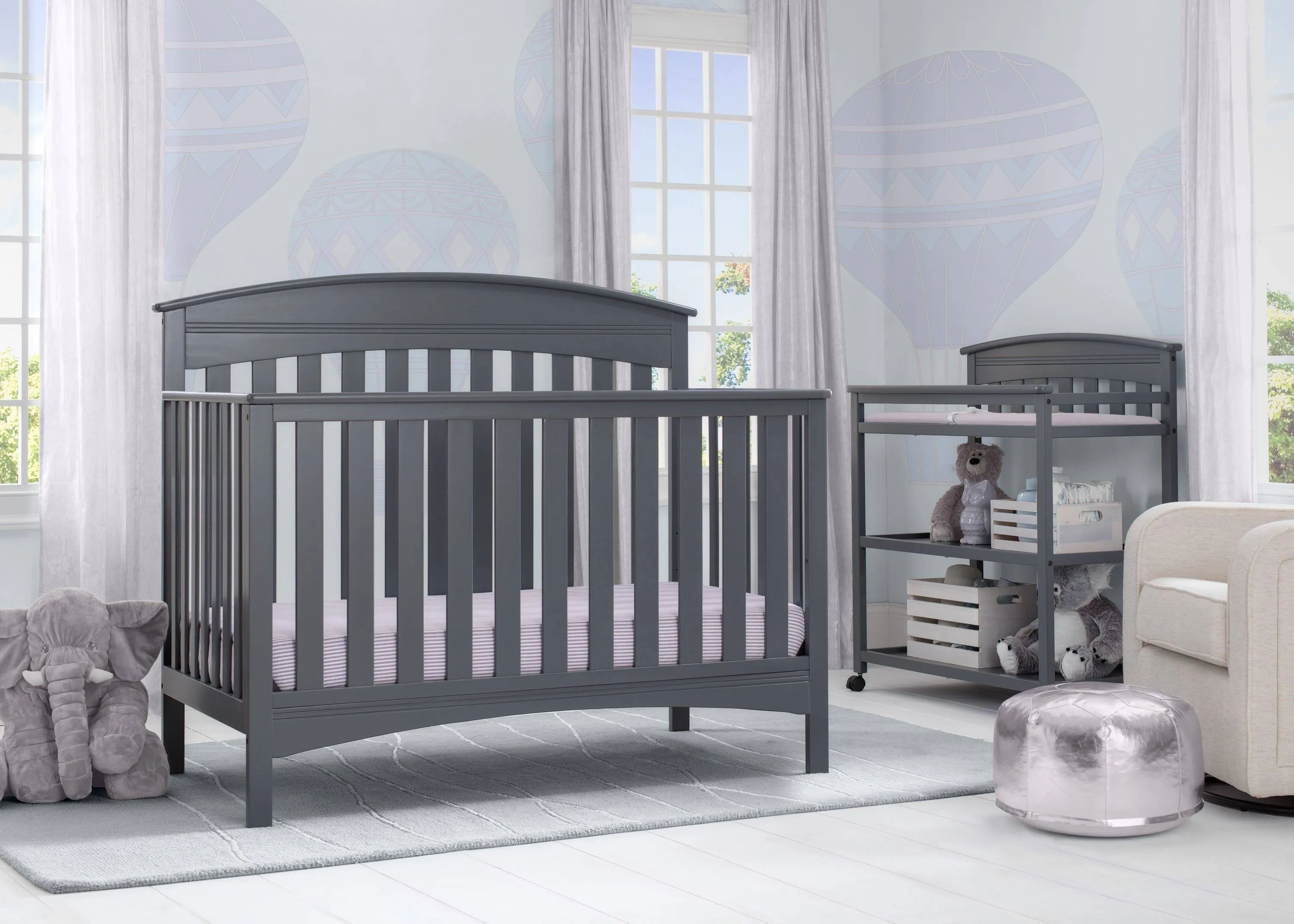 Bennington Elite Arched 4-in-1 Convertible Crib