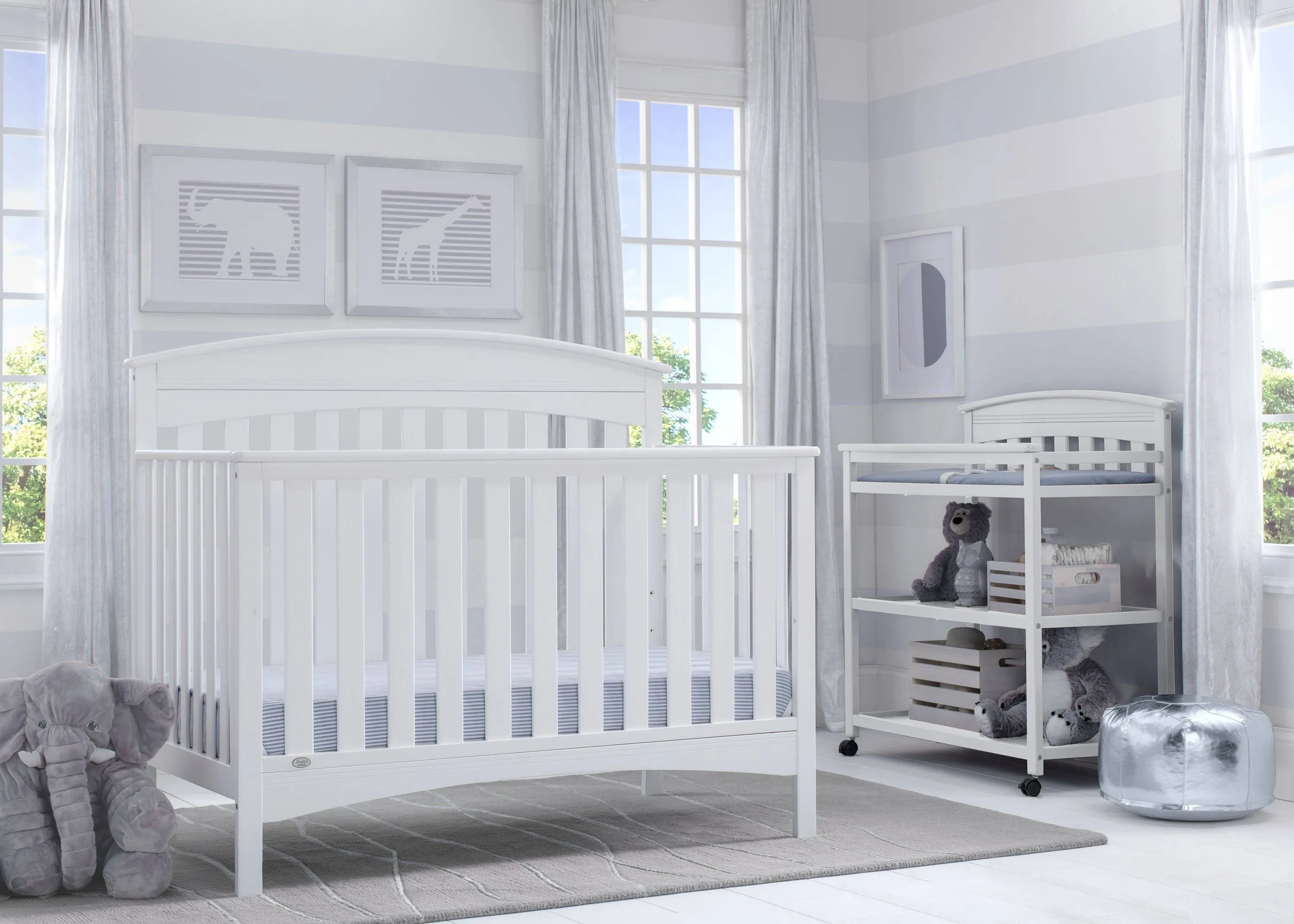 Bennington Elite Arched 4-in-1 Convertible Crib