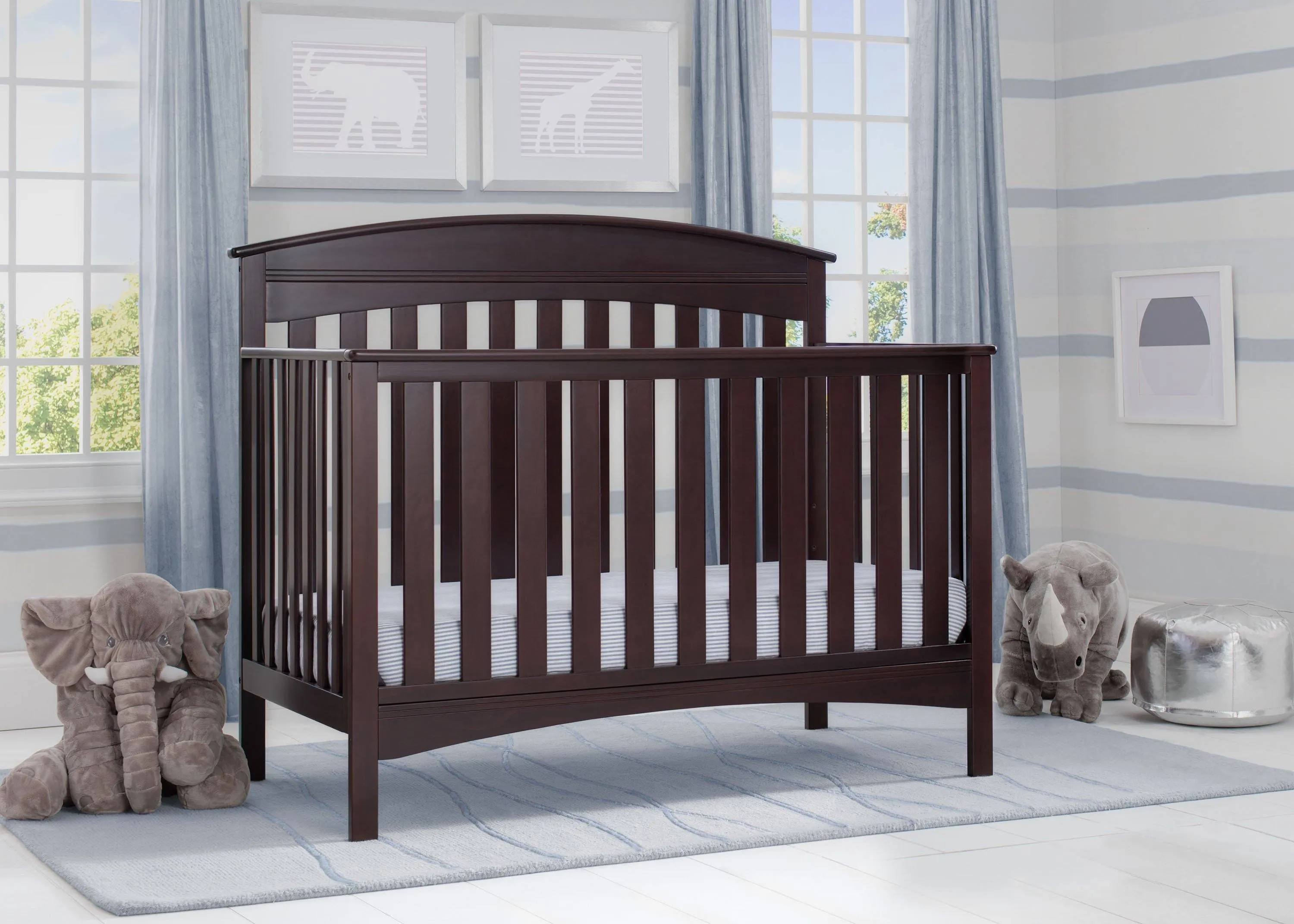 Bennington Elite Arched 4-in-1 Convertible Crib