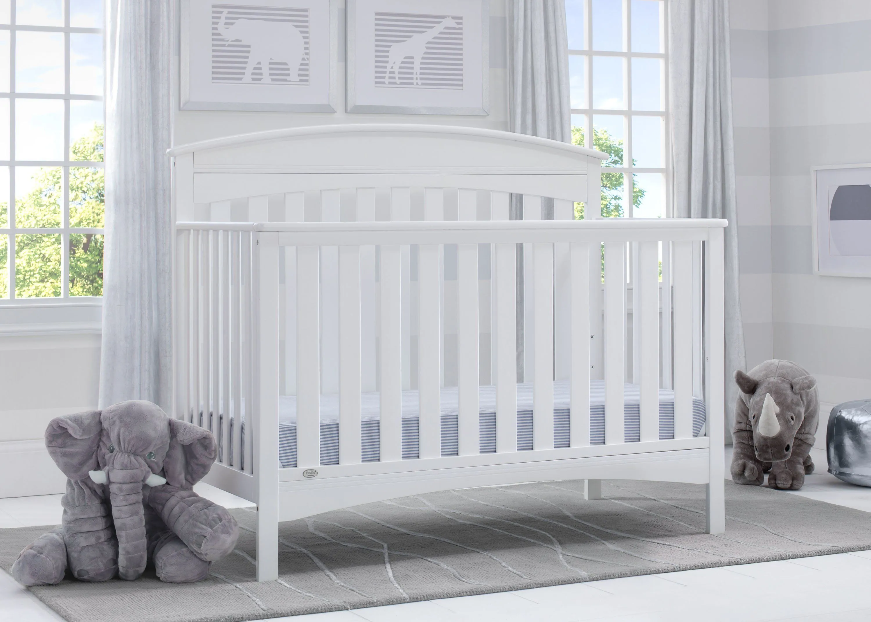 Bennington Elite Arched 4-in-1 Convertible Crib