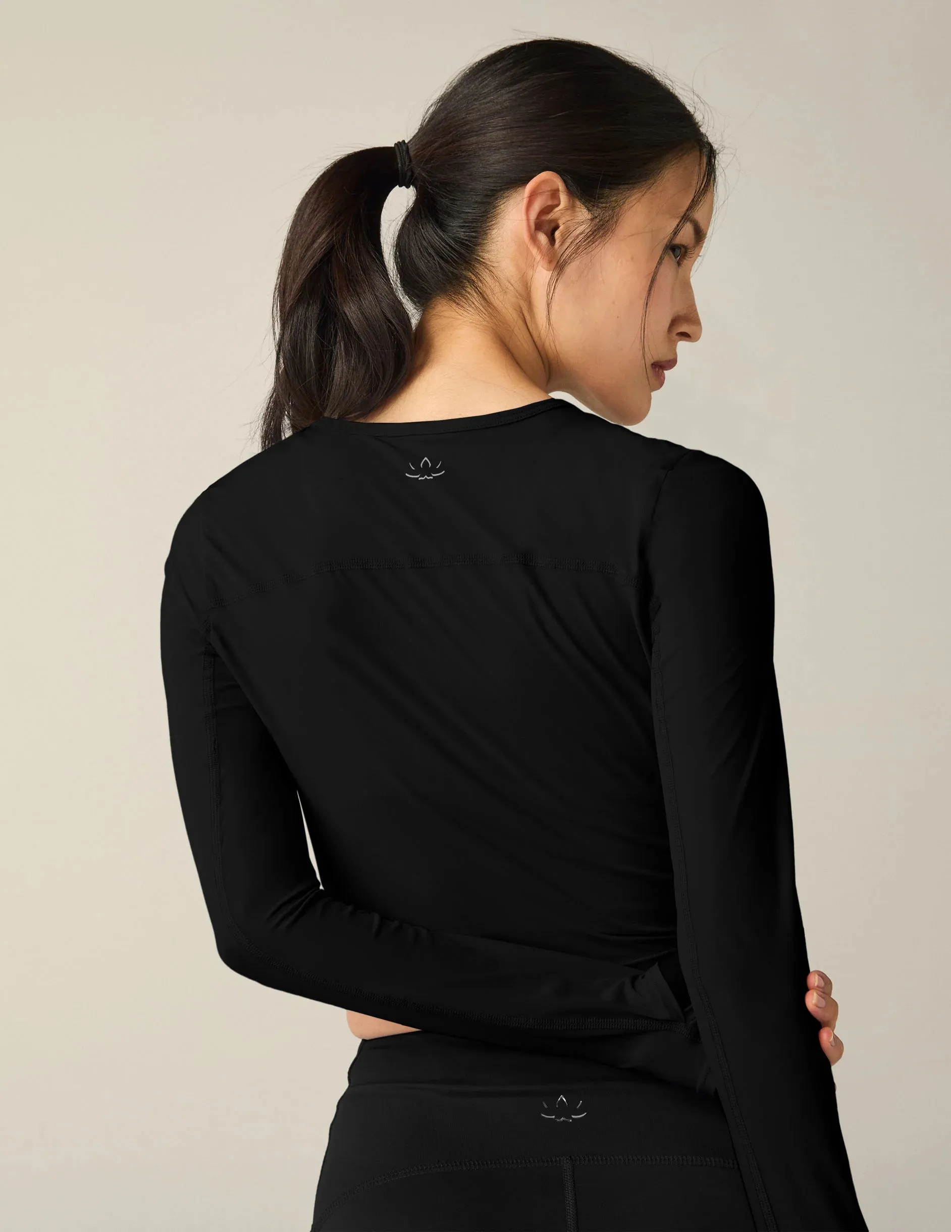 Beyond Yoga PowerBeyond Lite Airshield Long Sleeve Cropped Top