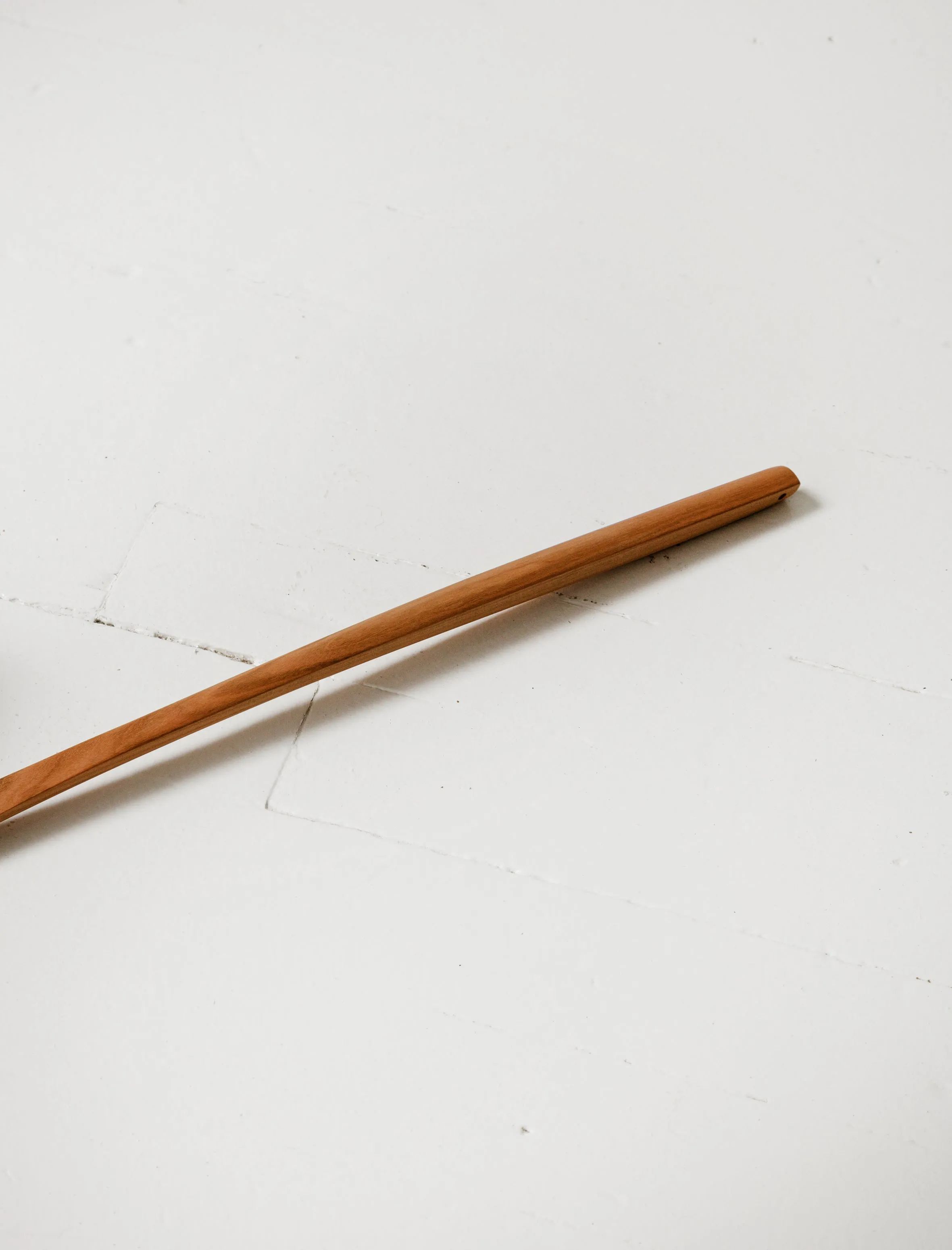 Cedar Shoehorn with Lacquer Base