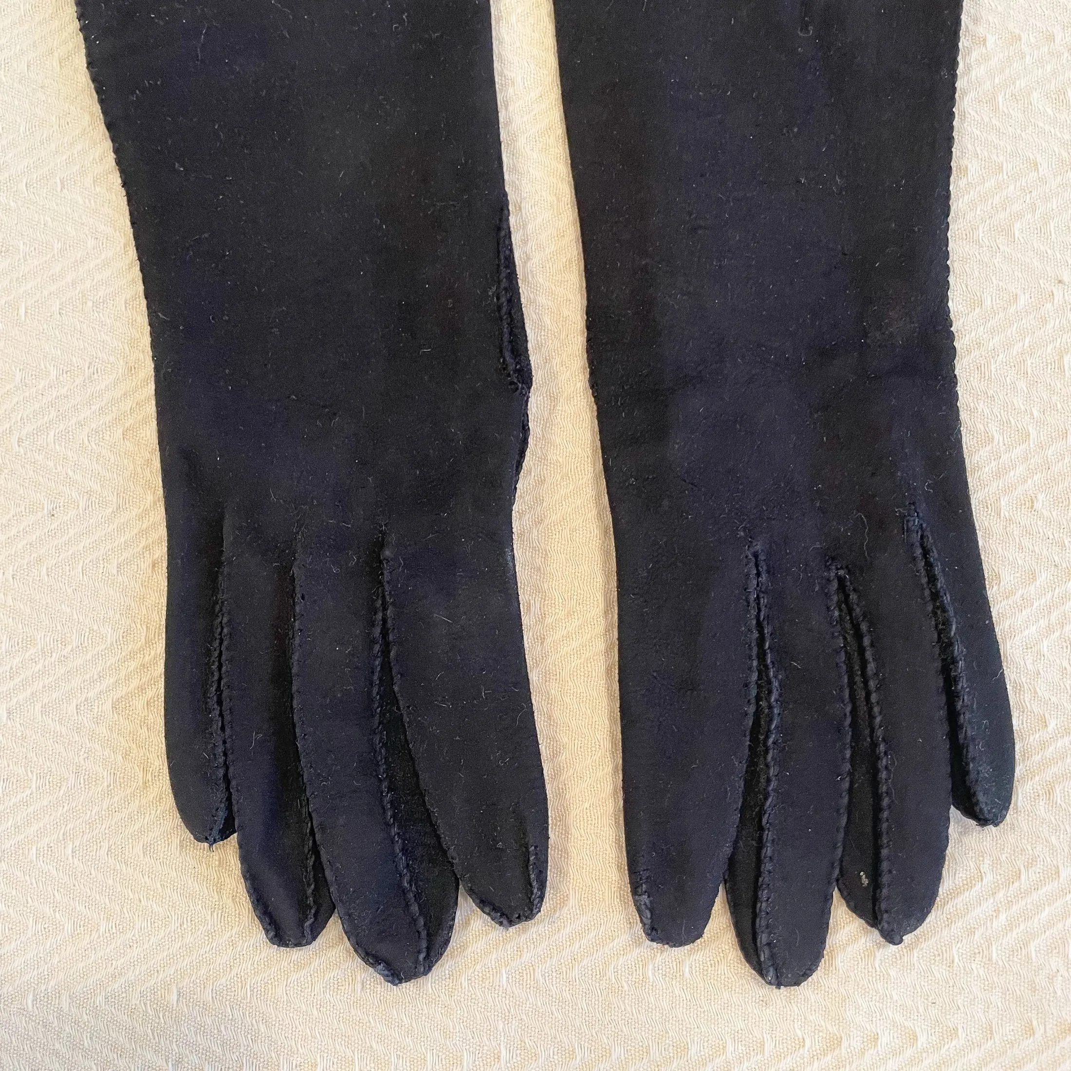 Vintage 40s/50s Black Cotton Gloves, Scallop Details SZ 6 1/2